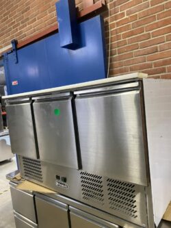 Saladette fra Amitek med 3 låger brugt (B104)