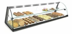 Sayl neutral displaymontre kurvet m/LED lys og hylde 1190X380X290
